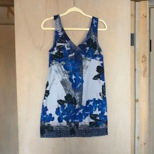 Free People lined Sleeveless V neck Dress Embroidered Blue print